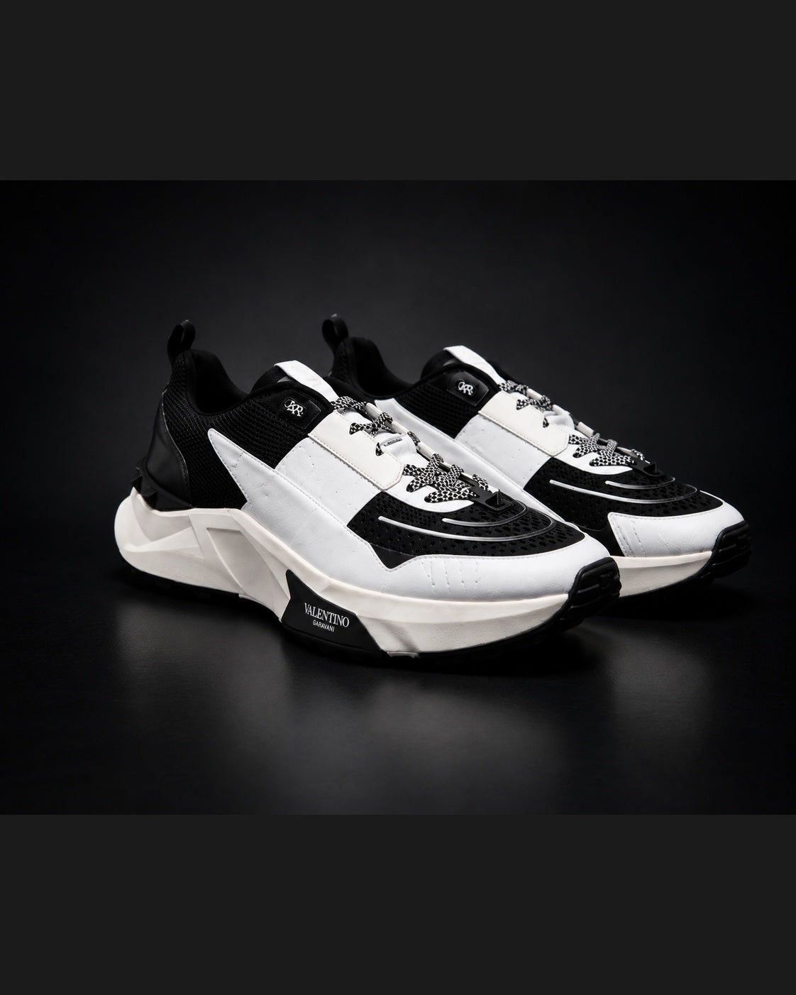 Valentino Garavani True Act Sneakers Black/White