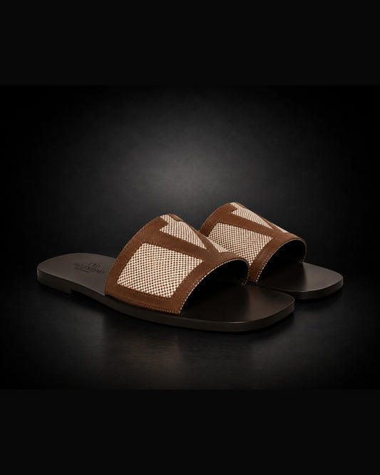 Valentino Garavani Viva Slides